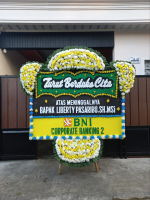 Papan Bunga Duka di Beringin Raya